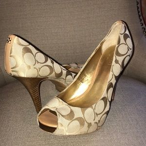 🔥Hot Pick🔥 Coach Peep Toe Heels
